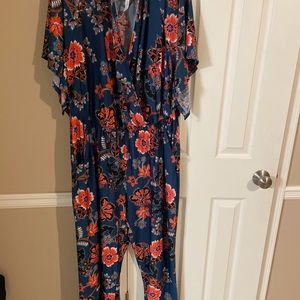 Floral jumpsuit in 2XP